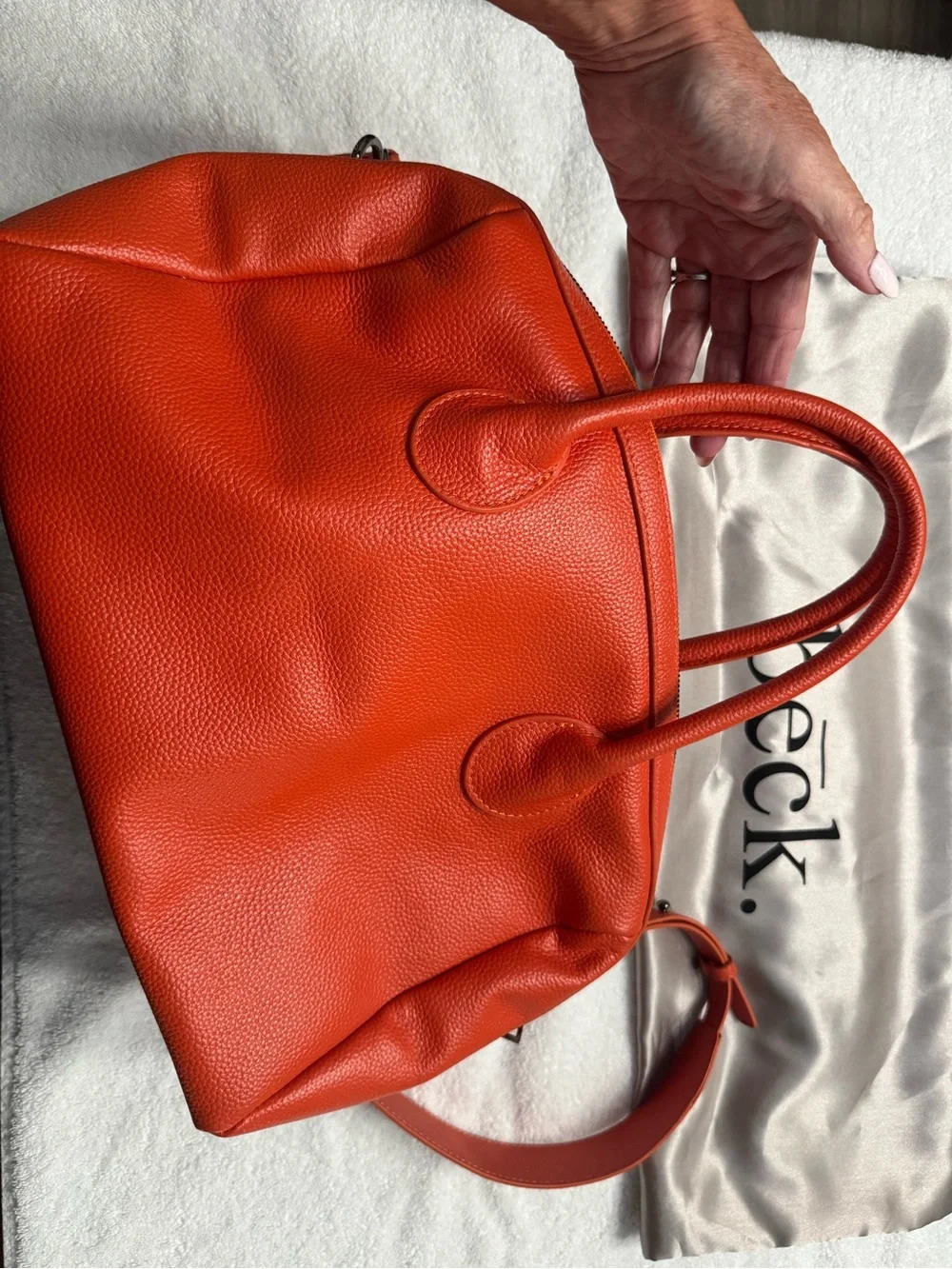 Beck: Hayes - Marie Orange leather bag with velvet interior